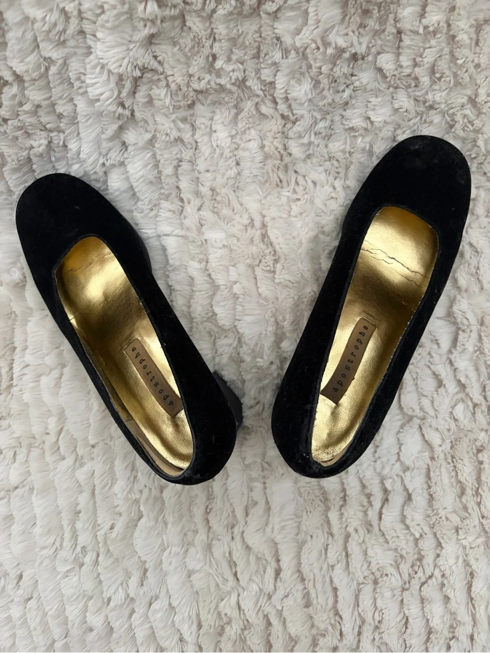 Apostrophe Bugsy Black Velvet Wedge Heels 7.5 M